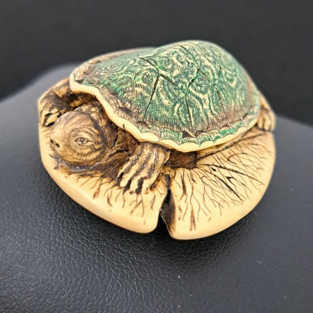 R. H. Badeau Vintage Tortoise Brooch Pin 1996